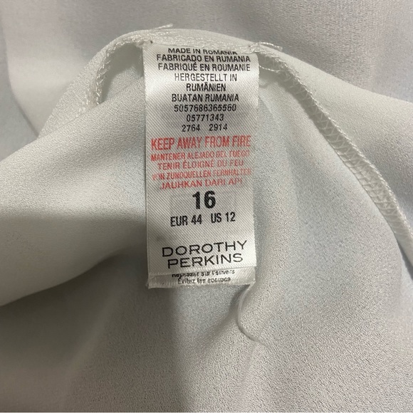 Dorothy Perkins women green knit and white polyester pullover top. Size 16. Used - Picture 6 of 8